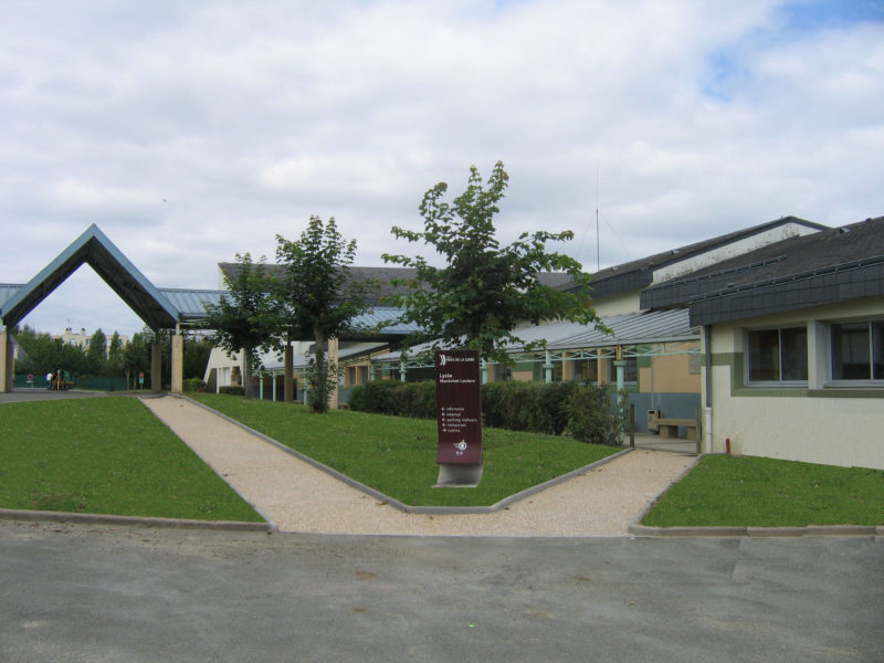 Ascenseurs et accessibilité handicaps Lycée Leclerc de Hauteclocque